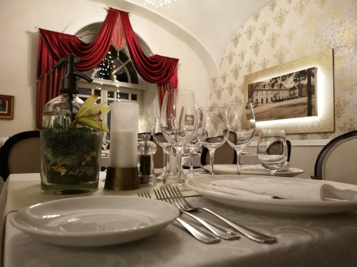 Hotel Kristaly Imperial Тата Экстерьер фото